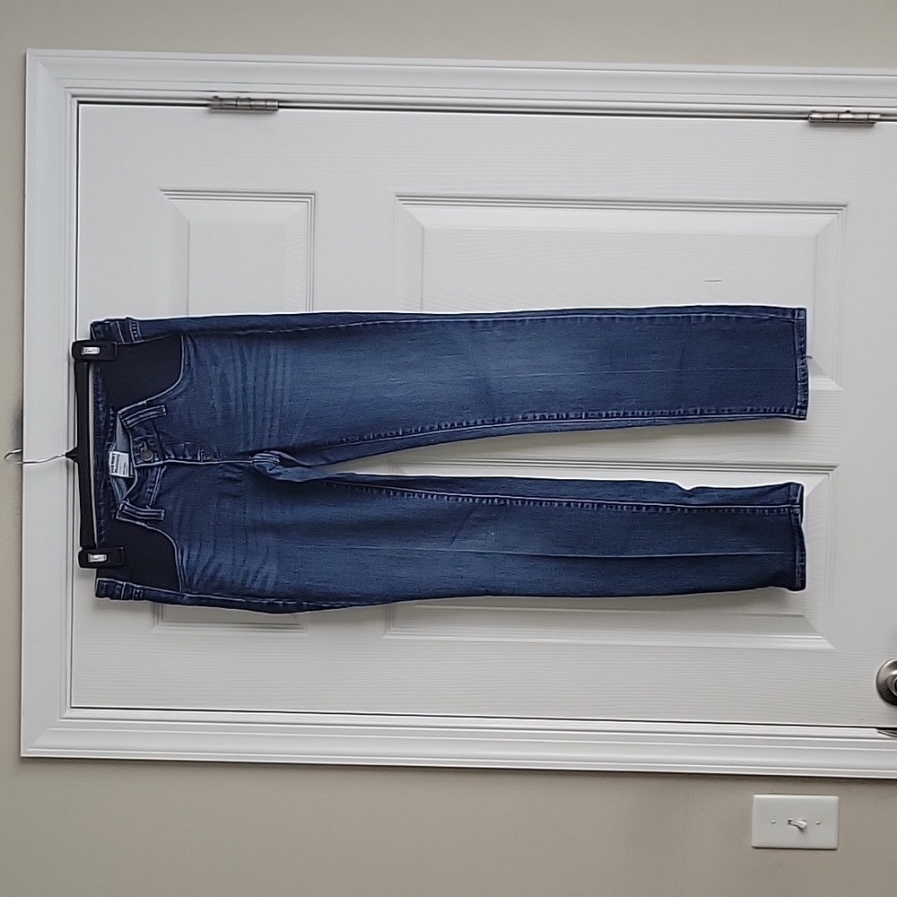 Old Navy Maternity Straight Jeans